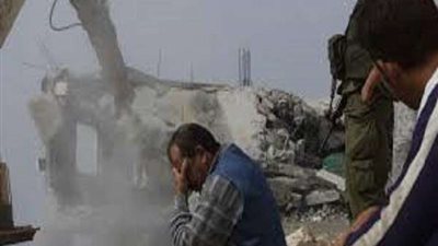 قوات الاحتلال الإسرائيلى تهدم منزلاً فى سلوان