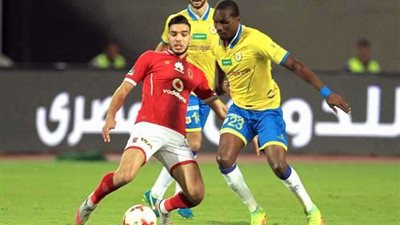 تعرف على حكم مباراة الأهلي والإسماعيلي بالدوري