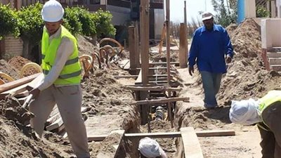 محافظ الشرقية يتفقد مشروعات مياه الشرب والصرف الصحي