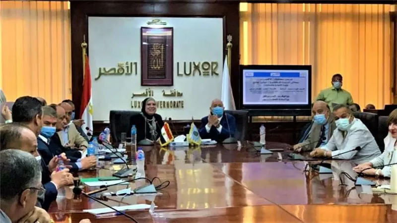 بالصور | نيفين جامع: تعزيز حركة الاستثمار بصعيد مصر على رأس أولويات خطة الحكومة