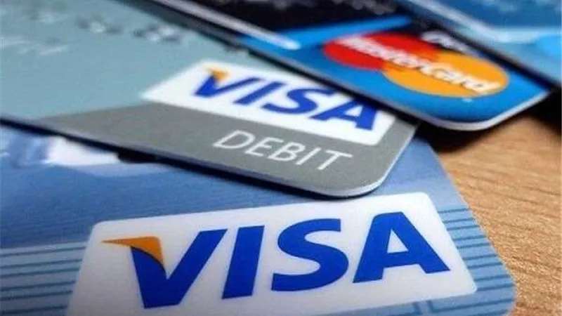 وزارة المالية: الدفع النقدي سيكون بغرامة في المصالح الحكومية