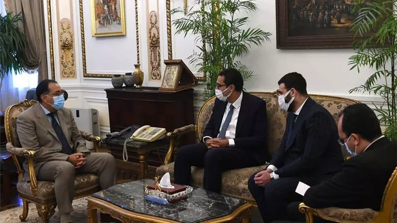 بالصور | رئيس الوزراء يلتقي الرئيس التنفيذي لـ