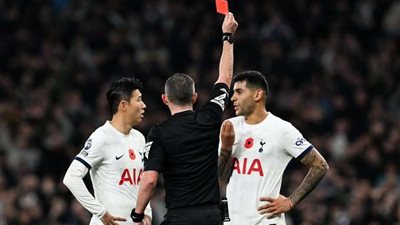 شوط أول مثير ينتهي بالتعادل الإيجابي بين توتنهام وتشيلسي