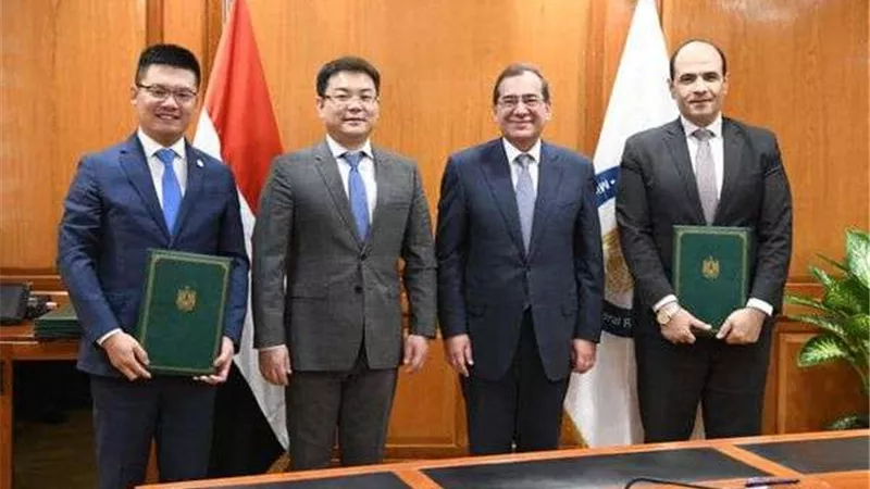 الملا يشهد توقيع 3 اتفاقيات تعاون بين قطاع البترول وهواوي تكنولوجي مصر