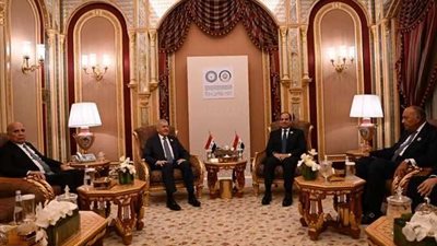 الرئيس السيسي يلتقي نظيره العراقي في الرياض