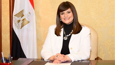 وزيرة الهجرة: يجوز للمصريين في الخارج استخدام جواز السفر المميكن في التصويت بالانتخابات