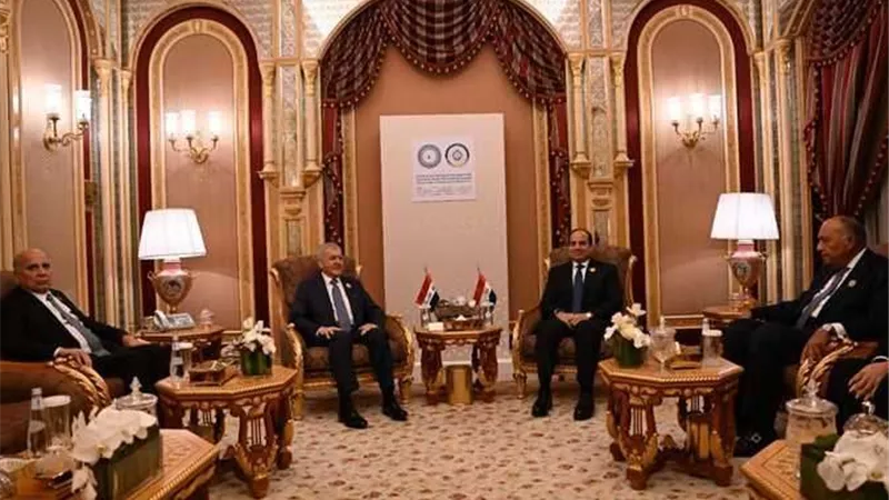 الرئيس السيسي يلتقي نظيره العراقي في الرياض