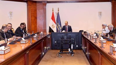 وزير الإتصالات يشهد توقيع بروتوكول تعاون بين معهد تكنولوجيا المعلومات وشركة فودافون للحلول الذكية VOIS