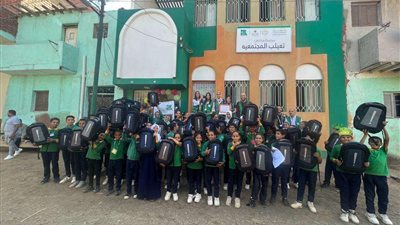 البنك العربي الافريقي الدولي يتعاون مع مؤسسة مصر الخير لتوزيع شنط مدرسية على أطفال المدارس المجتمعية بمحافظة بني سويف