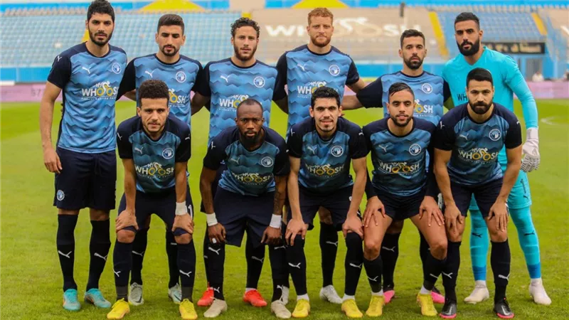 بيراميدز يقطع الطريق علي الأهلي والزمالك ويجدد لنجم الفريق .. تفاصيل