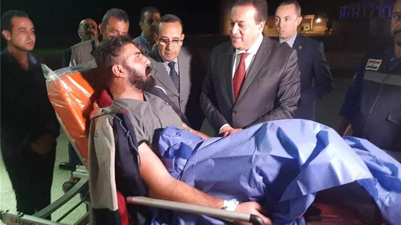 بالصور.. مرضى السرطان الفلسطينيون يغادرون مطار العريش للعلاج في تركيا