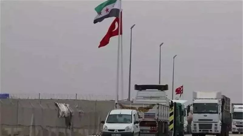 7 شاحنات وقود دخلت غزة عبر معبر رفح حتى الآن