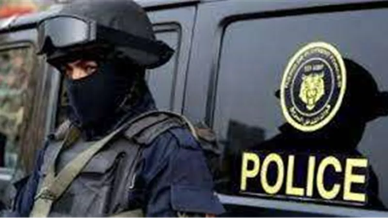 الداخلية تضبط شخص لقيامه بالنصب والاحتيال على المواطنين بالجيزة