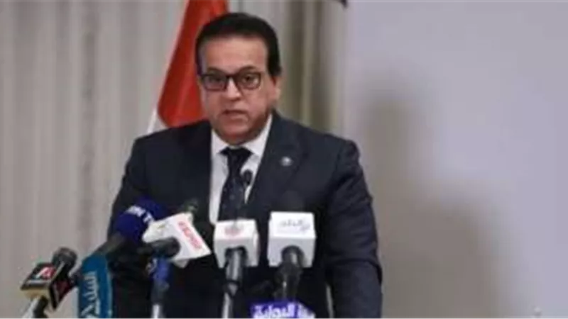 وزير الصحة يستقبل 62 من مرضى الأورام الفلسطينيين
