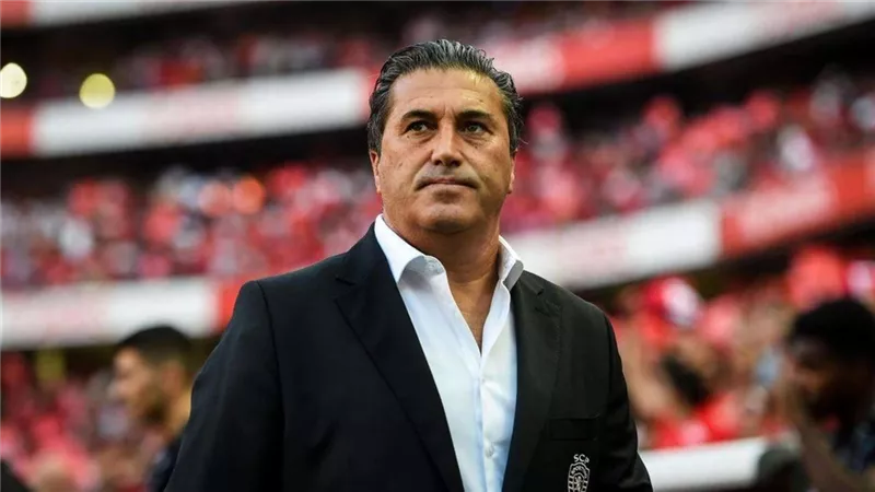 خاص| الزمالك يكشف تفاصيل مفاوضاته مع بيسيرو لخلافة أوسوريو