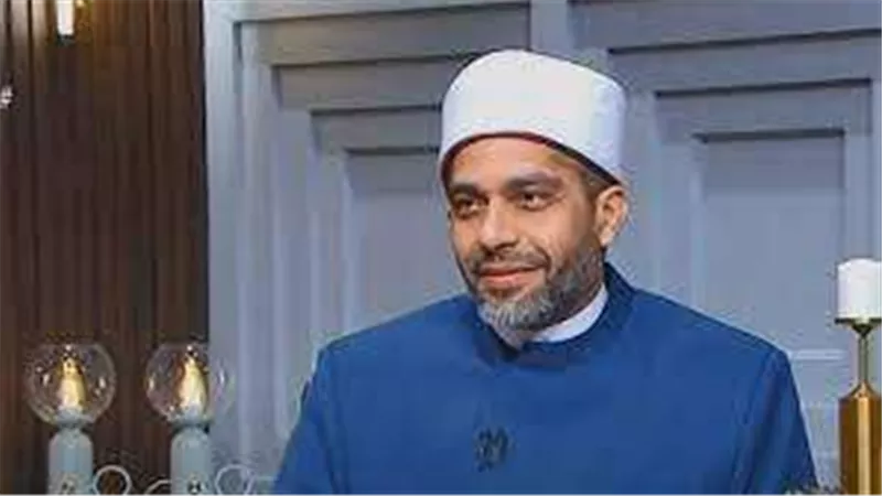 ما حكم أخذ مال من ابني دون علمه؟.. أمين الفتوى يجيب