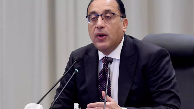 رئيس الوزراء يتابع الموقف التنفيذي لمشروعات المبادرة الرئاسية 