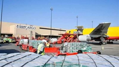 عاجل|القاهرة الإخبارية: وصول 3 طائرات مساعدات من الأردن والسعودية وعمان إلى مطار العريش