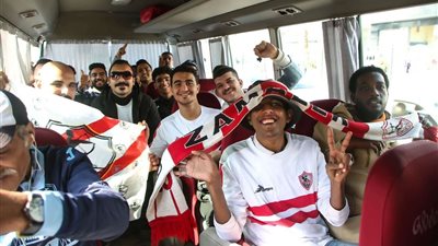 لحضور مباراة أبو سليم الليبي.. حافلات جماهير الزمالك تتحرك لبرج العرب