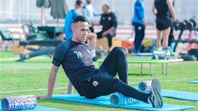 مران بدني للاعبي الزمالك قبل مواجهة أبو سليم في بطولة الكونفدرالية