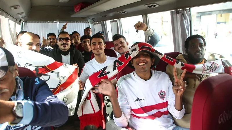لحضور مباراة أبو سليم الليبي.. حافلات جماهير الزمالك تتحرك لبرج العرب