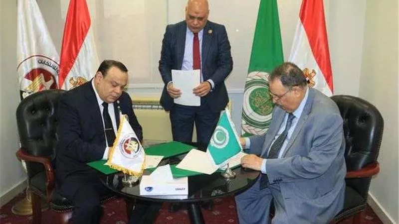 الوطنية للانتخابات توقع مذكرة تفاهم مع الجامعة العربية لمتابعة الانتحابات الرئاسية