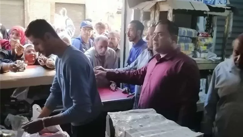 خلال حملات.. ضبط 79 محضرًا ومخالفة تموينية بالإسماعيلية