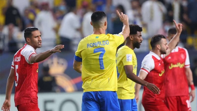  رونالدو لاعب فريق