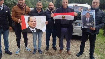 المصريون يتوافدون على السفارة المصرية بروما للتصويت في الانتخابات الرئاسية