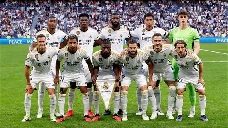 رودريجو ودياز على رأس تشكيل ريال مدريد أمام غرناطة في 