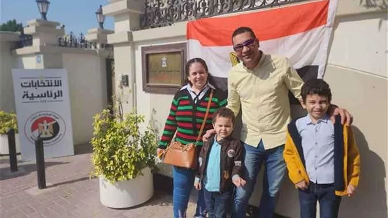 اشادة الجالية بتنظيم التصويت في تونس