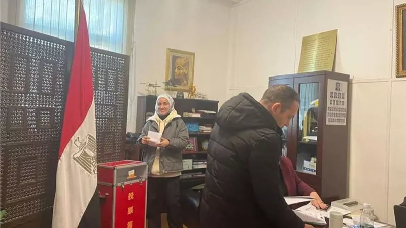 توافد الجالية المصرية بالصين للتصويت في الانتخابات الرئاسية لليوم الثالث