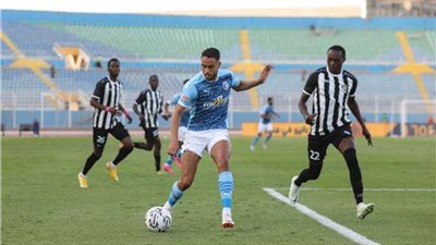 قبل المواجهة المرتقبة.. مدرب بيراميدز يعاين ملعب مباراة صن داونز