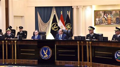 الرئيس السيسي يزور أكاديمية الشرطة ويشهد اختبارات كشف الهيئة للطلبة