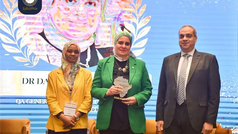 اختيار الدكتورة داليا أبو حسين كأكثر الشخصيات تأثيرا في القطاع الدوائي على مستوى الاتحاد الإفريقي