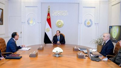 الرئيس السيسي يوجه بسرعة الانتهاء من المشروعات الجديدة في وقتها المحدد