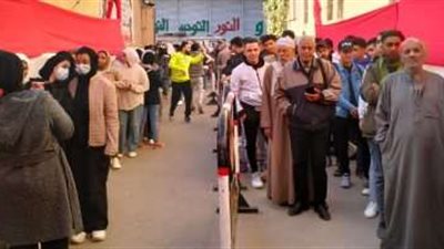 الانتخابات الرئاسية 2024 | وسط هتافات «تحيا مصر».. مسيرات حاشدة أمام لجان شمال سيناء
