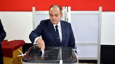 وزير الصناعة عقب الإدلاء بصوته في الانتخابات  الرئاسية 2024.. المشاركة الإيجابية مهمة لاستكمال بناء الدولة