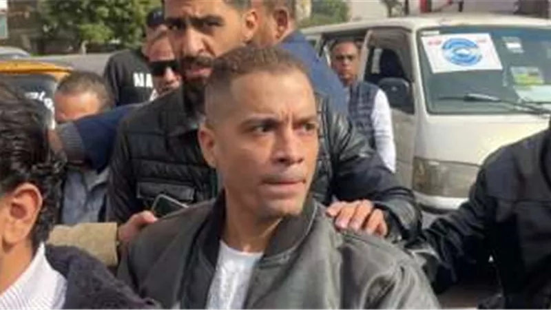 حسن شاكوش وتامر عبد المنعم وصبري فواز يدلون بأصواتهم فى الانتخابات الرئاسية