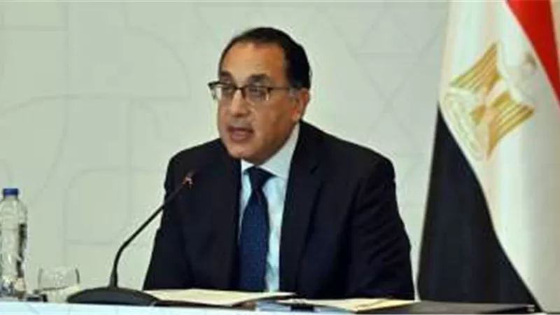 رئيس الوزراء يدلي بصوته في لجنة الوافدين بالعاصمة الادارية