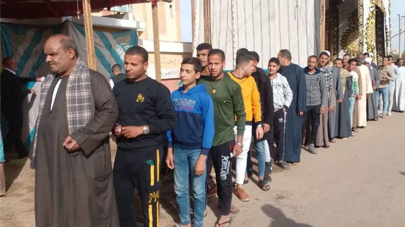 الانتخابات الرئاسية.. إقبال كبير من المواطنين بقرية الإسماعيلية بالمنيا للإدلاء بأصواتهم