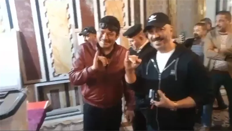 «السقا» «وباسم سمرة» «وطارق لطفي» «وصلاح عبدالله» يدلون بأصواتهم في الانتخابات الرئاسية  بالاسكندرية