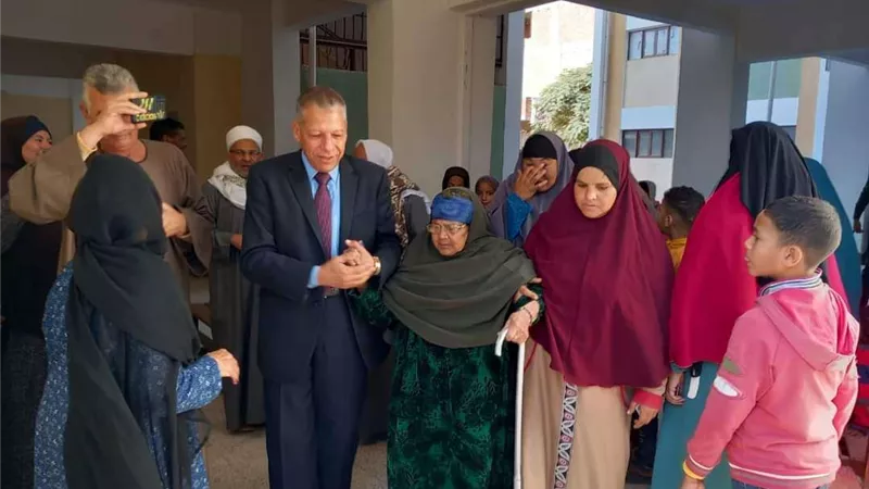 في ثاني أيام الانتخابات الرئاسية.. لفتات انسانية وجهد تنسيقي شبابي ببني سويف
