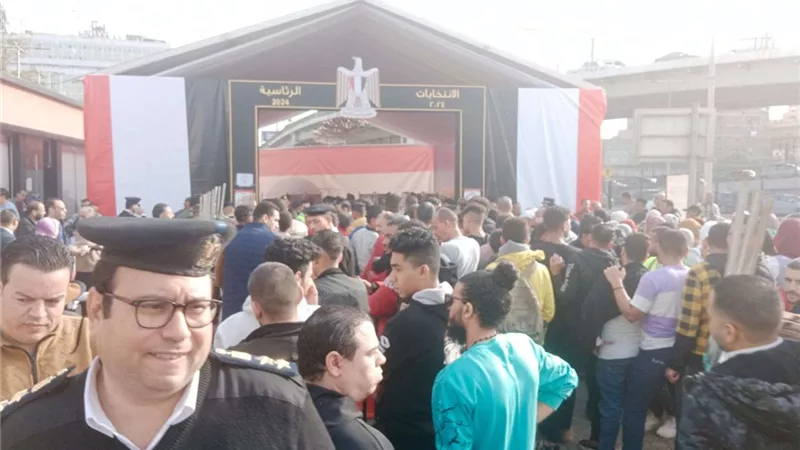 رئيس اللجنة العامة بقسم الجيزة: لا تأخير في فتح اللجان.. وإقبال كبير بلجنة السعيدية