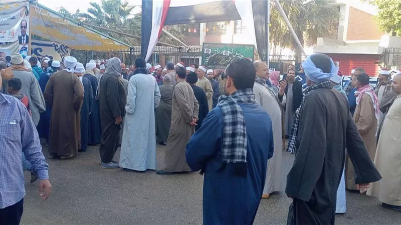 إقبال كثيف من المواطنين للتصويت في الانتخابات الرئاسية في ثالث أيامها