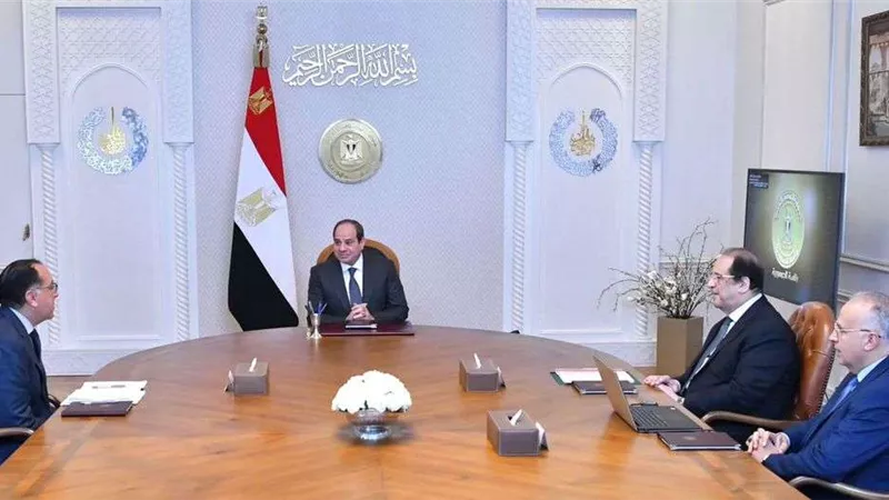 لمتابعة مستجدات «الري والموارد المائية».. السيسي يجتمع بمدبولي وعباس كامل وسويلم