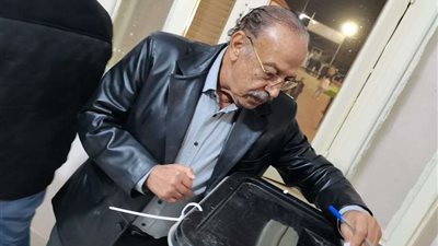 «هاني العسال» يدلي بصوته في الانتخابات الرئاسية.. ويؤكد: المصريون حريصون على كتابة تاريخًا في الممارسة الديمقراطية