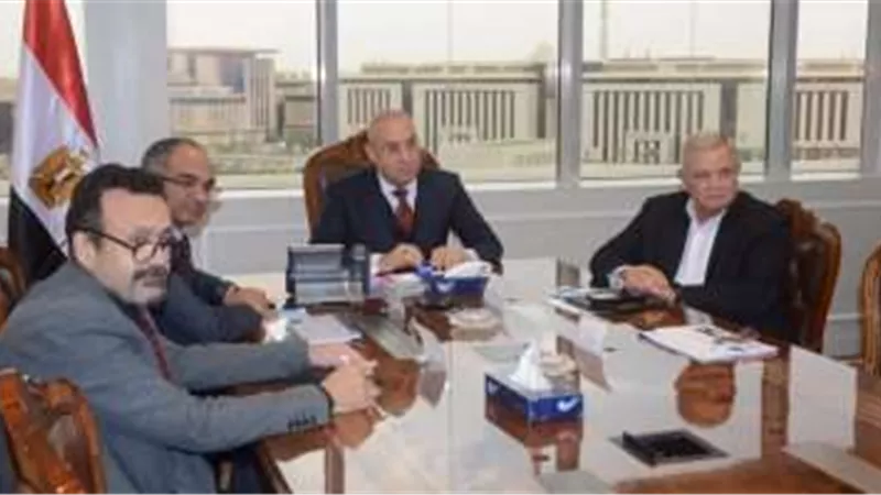 وزير الإسكان: مصرف كيتشنر أكبر مصرف صحي في مصر ويجب سرعة الانتهاء من تنفيذه