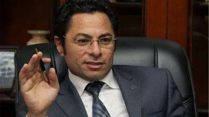 المواطن هو الضحية.. خالد أبو بكر يوجه أمر عاجل للحكومة بشأن الكهرباء