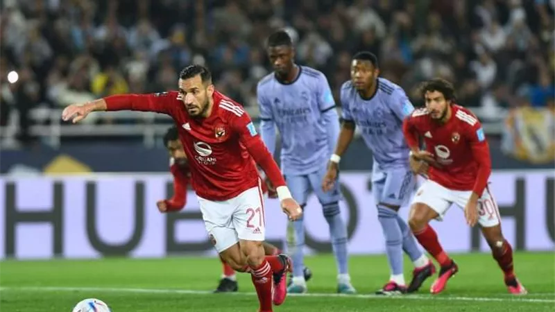 المونديال.. معلول يهدي الأهلي أول الأهداف في شباك اتحاد جدة